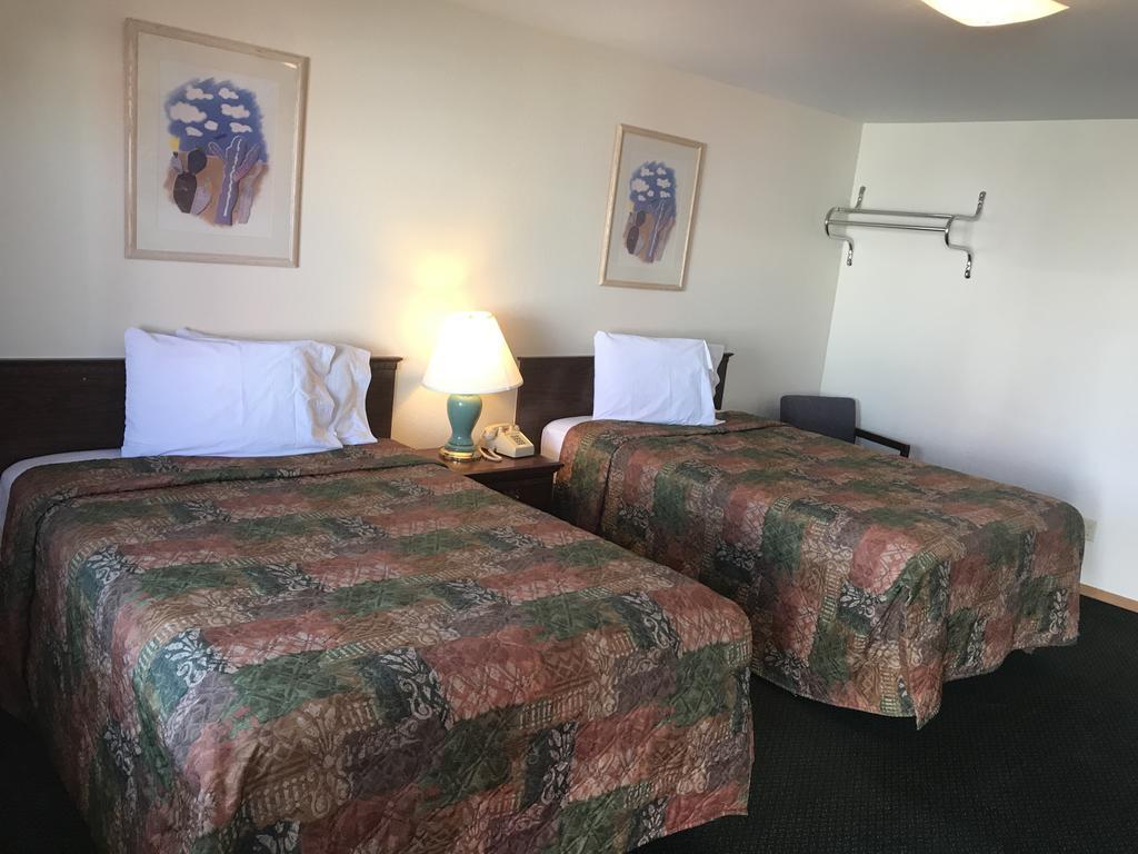 Western Holiday Motel Wichita Esterno foto