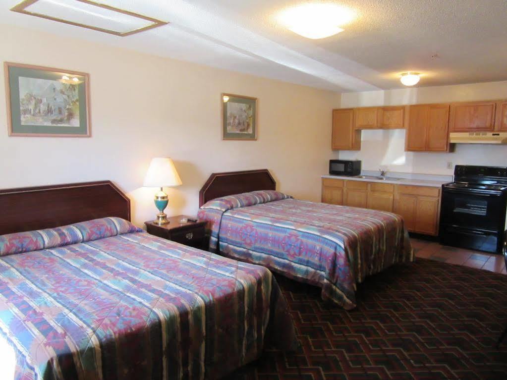 Western Holiday Motel Wichita Esterno foto