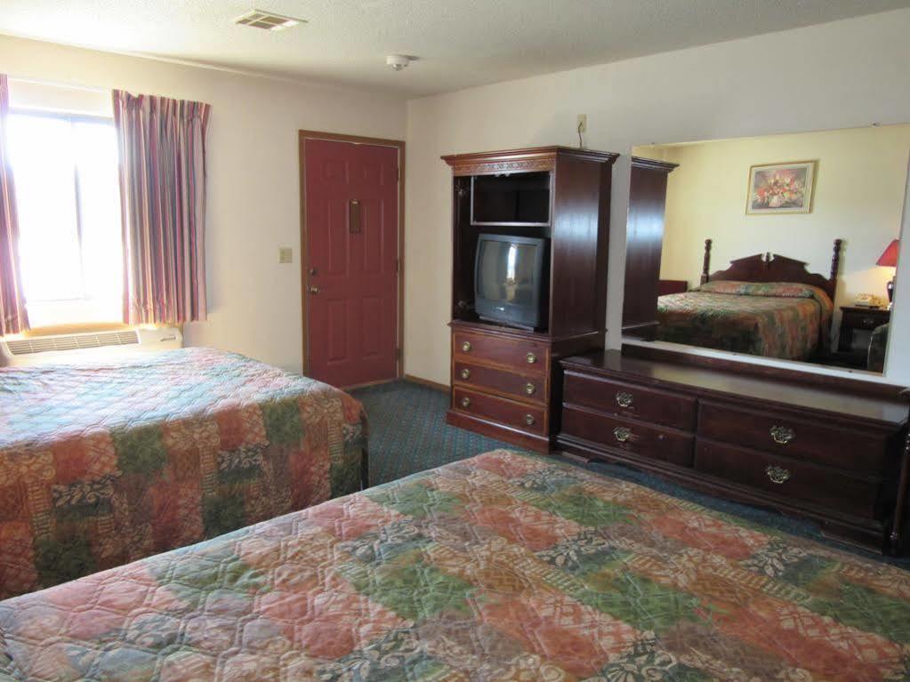 Western Holiday Motel Wichita Esterno foto