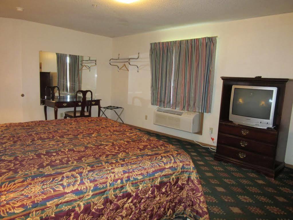 Western Holiday Motel Wichita Esterno foto
